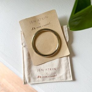 Chloe + Isabel x Jen Atkin hair clip